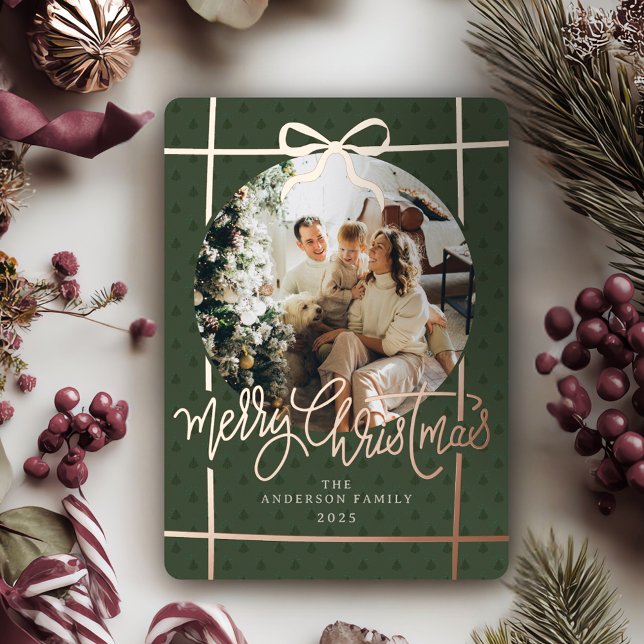Carte De Vœux En Aluminium Merry Christmas Modern Script Bow Green 1 Photo (Rose Gold Foil Merry Christmas Calligraphy  Green Tree Pattern Holiday Photo Card)