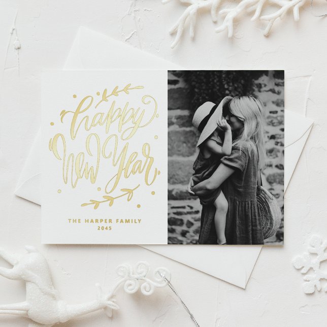 Carte De Vœux En Aluminium Modern Calligraphy Wreath Happy New Year Photo (Celebrate the New Year with this customizable photo gold foil Happy New Year card. )