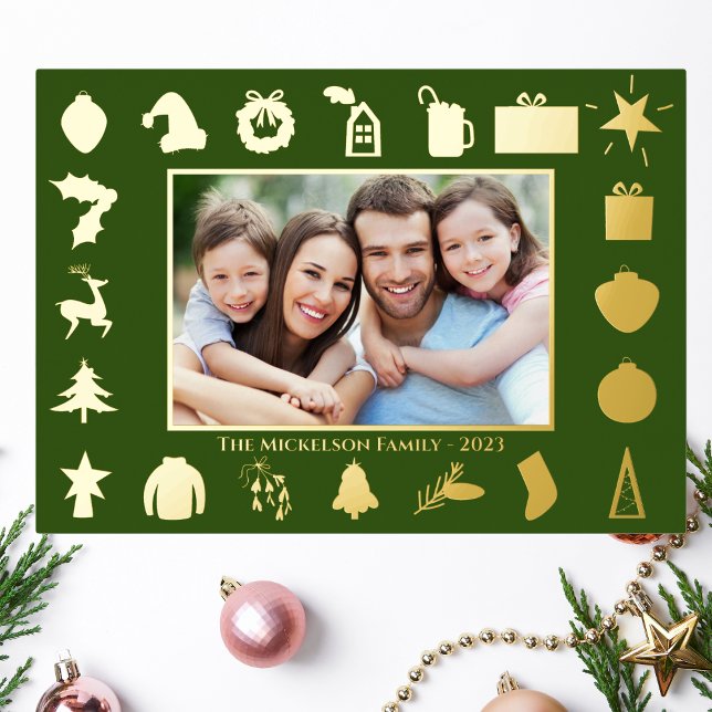 Carte De Vœux En Aluminium Noël Gold Green (Go Gold This Holiday Season! Real Foil - Fun and Modern Family Photo card. Happy Holidays!)