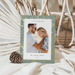 Carte De Vœux En Aluminium Ocean Coral Border | Vertical Photo<br><div class="desc">Chic coastal style holiday card adds nautical flair to your Christmas greetings. Perfect for sharing a vacation photo, or for families who live in coastal, tropical, warm weather or island locales, this elegant design features your favorite vertical photo with a border of ocean coral in luxe gold foil. Add your...</div>