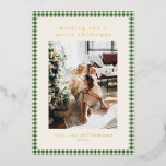 Carte De Vœux En Aluminium Portrait vert mignon Plaid Photo Noël Or<br><div class="desc">Carte de vacances Jeu de Noël Gold Foil En vichy Vert mignon Plaid Photo personnalisée Portrait/Photo Verte</div>