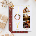 Carte De Vœux En Aluminium Wishing You Peace Love and Jove 3 Photo Noël<br><div class="desc">Wishing You Peace, Love and "Joy" Christmas Design de Noël avec une couronne sur le "O" dans "Joy" à gauche avec trois photos de votre choix à droite. Ajoutez simplement l'année et votre nom de famille pour compléter le design. Le fond est un motif de verdure et de baies de...</div>