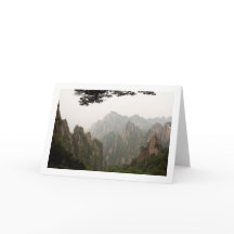 Carte de voeux Foggy Mountain Scenery pliée vierge