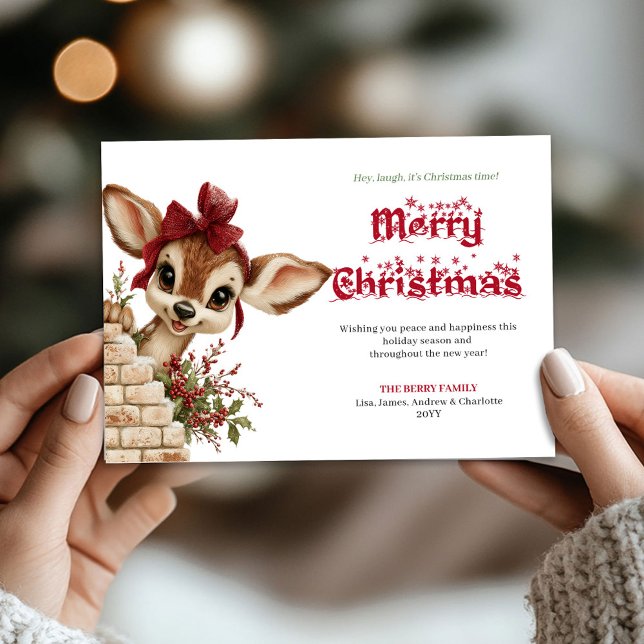 Carte de vœux magique de Noël bébé faon enneigé (Magical Xmas peeking baby fawn snowy greeting card)