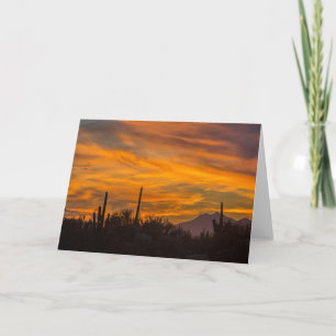 Carte de voeux Sunset Desert Saguaros dans le ciel