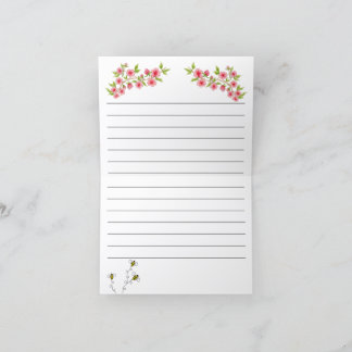 Carte de vœux vierge aux fleurs roses