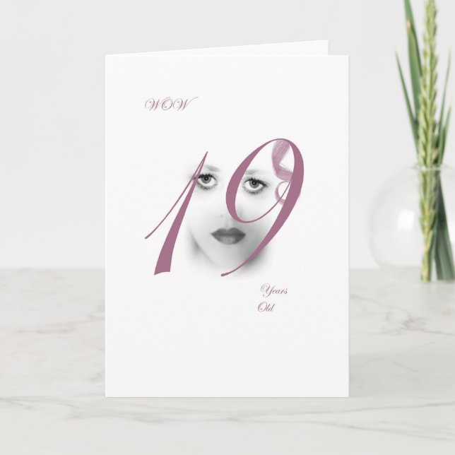 Carte de voeux violet pour les filles de 19 ans. (Devant)