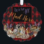 Carte Décorative Alice au pays des merveilles Mad Cheshire Chat<br><div class="desc">Ce nouveau design coloré est basé sur des dessins classiques d'Alice au pays des merveilles,  datant des années 1800,  montrant la fête du thé fou avec Alice,  le Chapeau Mad,  le Cheshire Cat,  le Lapin Blanc ainsi qu'une variété de personnages. De Alice au pays des merveilles par Lewis Carroll.</div>