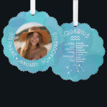 Carte Décorative Astrologie du Zodiaque Aquarius Signet photo Date<br><div class="desc">Personnalisez ce ornement de carte à pendre zodiaque avec une photo, la date de naissance et le nom. Un design d'anniversaire personnalisé avec le signe zodiaque - Aquarius - plus traits de personnalité, information et constellation. Une couleur bleu apaisante et paisible associée à Aquarius est le design principal derrière tous...</div>