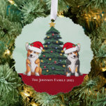 Carte Décorative Cute Corgi Arbre de Noël Personnalisé Garde de fam<br><div class="desc">Ces magnifiques corgi gallois de Pembroke ont la tête inclinée à l'intérieur d'un mignon casquette du Père Noël. Les deux petits sont assis devant un joli sapin de Noël orné de décorations colorées. Joli corgis cartes de fin de année avec un magnifique dessin d'un corgi rouge et blanc et de...</div>