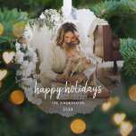 Carte Décorative Famille de script minimaliste moderne de Noël<br><div class="desc">Photo personnalisée simple et élégante "happy holiday" design de noël avec une typographie manuscrite minimaliste moderne et un dégradé noir simple. La photo et le texte peuvent facilement être personnalisés pour un design aussi unique que votre famille spéciale! L'image montrée n'est à des fins d'illustration que pour être remplacée par...</div>