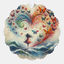 Fille au-dessus des vagues de l'océan avec des pap