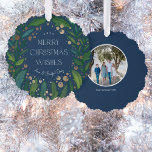 Carte Décorative Marine Blue Green Wreath Joyeux Noël<br><div class="desc">Le bleu marine riche fait une toile de fond élégante pour les bouts entrelacés de branches feuillues qui encerclent un message de "joyeux voeux de Noël" accentués par des baies et étoiles imitation feuille. Personnalisez cette carte avec votre nom,  l'année,  un message personnalisé et votre photo au verso.</div>