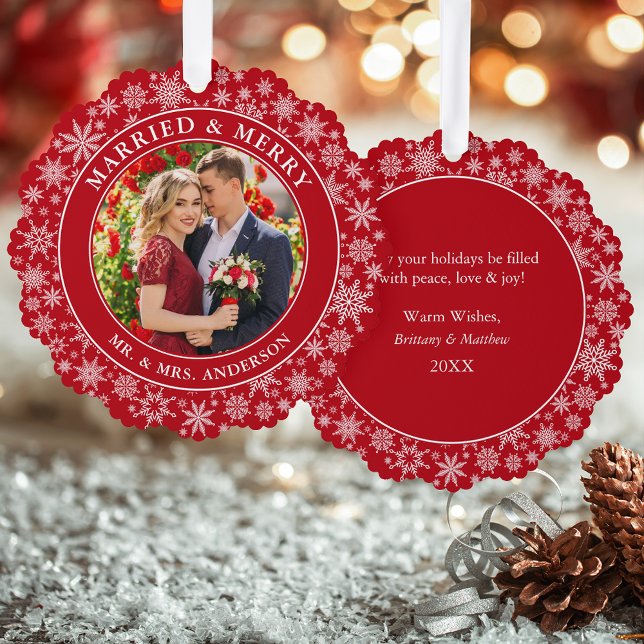 Carte Décorative Marry et Joyeux Mariage photo Snowflakes Rouge (A greeting card that is also an ornament! Customize with your photo and personalized text.)