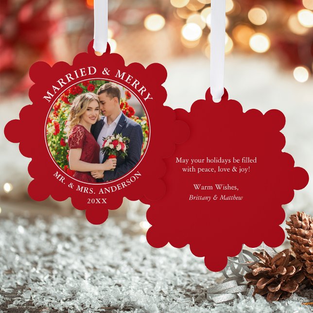 Carte Décorative Photo rouge de marié et de Mariage joyeux (A greeting card that is also an ornament! Customize with your photo and personalized text.)