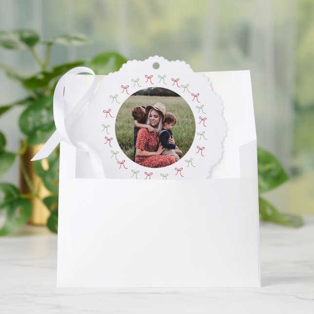 Carte Décorative Photo Whimsical Green & Red Hand Drawing Bows Fram (Enveloppe)