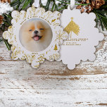 Carte Décorative Première photo de Noël d'or Floral Pet<br><div class="desc">Laissez un déluge festif d'or botanique de Noël entourer votre photo d'animal de compagnie préférée cette saison des Fêtes. Customisez facilement devant et derrière cette carte ornementale papier avec vos détails personnels pour envoyer les salutations de vacances parfaites et cadeau de souvenir unique pour vous, votre famille et vos amis....</div>