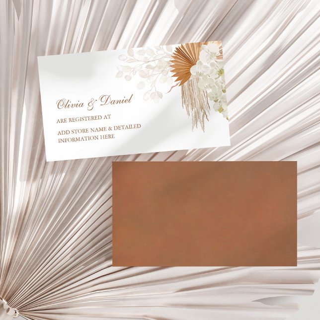 Carte d'enregistrement de l'orchidée en herbe Boho (Boho Terracotta Pampas Grass Orchid Registry Card on a sunny white dry palm leaf.)