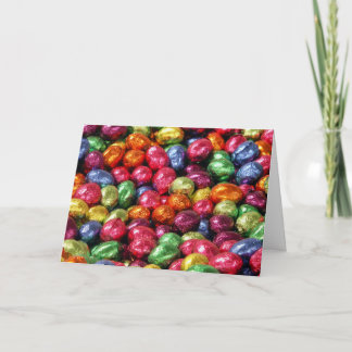 Carte des oeufs de Pâques au chocolat coloré