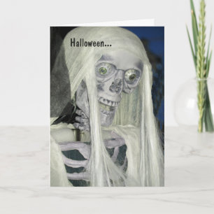 Carte d'Halloween éffrayante avec squelette