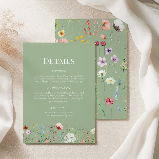 Carte d'informations sur le Mariage Fleur sauvage  (Sage Green Wildflower Wedding Details Card on a silk tablecloth with botanicals)