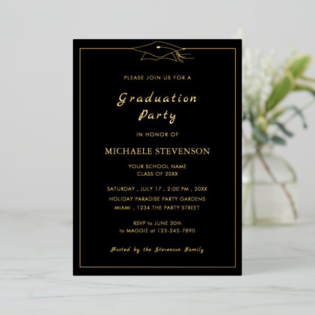 Carte d'invitation de remise de diplôme en feuille (Debout devant)