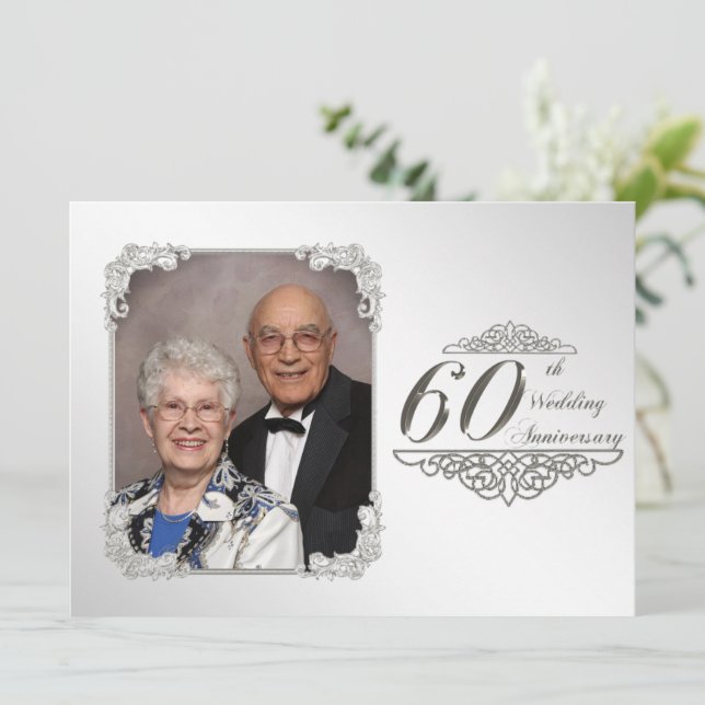 Carte d'invitation photo pour le 60e anniversaire  (Debout devant)