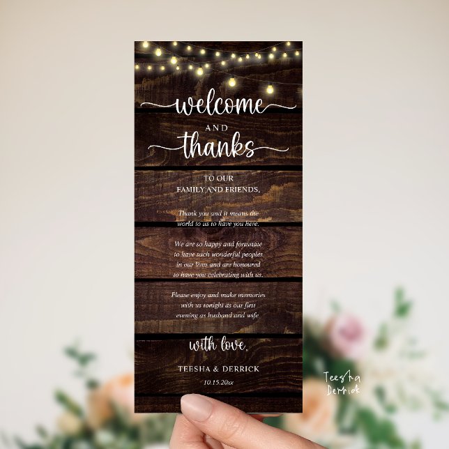 Carte d'invité de réception rustique "Bienvenue et ("Welcome and Thanks" Rustic Reception dinner Guest thank you Card in string lights brown wood)