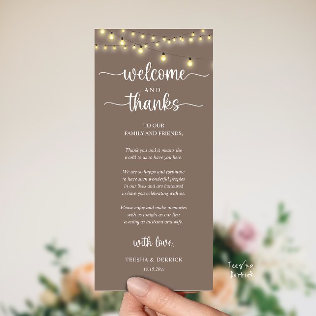 Carte d'invité de réception rustique "Bienvenue et ("Welcome and Thanks" Rustic Reception dinner Guest thank you Card in string lights taupe)