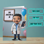 Carte Docteur dans Funny Docteur Anniversaire<br><div class="desc">Cette drôle de carte d'anniversaire de médecin est spécifiquement pour le médecin / médecin ami ou membre de la famille dans votre vie. Le design est coloré et présente une prise sur le mème "Doctor is In". A l'intérieur nous avons écrit juste le bon message pour parler au moment ;...</div>