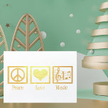 Carte Dorée Peace Love Musique Beau Musicien Or<br><div class="desc">Cette belle carte de Noël musicienne présente un signe de paix, un coeur, et la clef triplée sur une échelle de musique en feuille d'or élégante. Customisez l'intérieur pour vos amis musicaux. De belles cartes pour une chorale ou un réalisateur de groupe, des chanteurs de chorale ou d'autres personnes musicalement...</div>