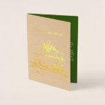 Carte Dorée Une lampe Hanoukka Baghdadi<br><div class="desc">Cette carte montre une lampe Hanoukka en laiton avec des tasses en verre, semblables à celles utilisées par les familles juives à Bagdad, en Irak, aux XVIIIe, XIXe et XXe siècles. Des lampes comme celle-ci arboraient des hamsas en forme de main, symboles populaires du Moyen-Orient pour la chance. Des coqs...</div>