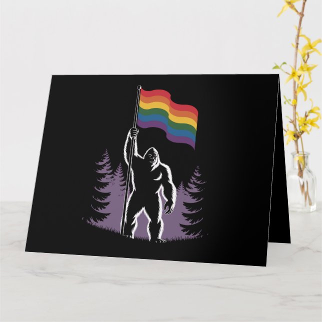 Carte Drapeau de fierté progressiste LGBTQ Bigfoot Rock  (Fleur jaune)