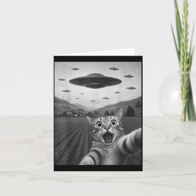 Carte Drôle de chat surpris selfie avec un chat extrater (Devant)