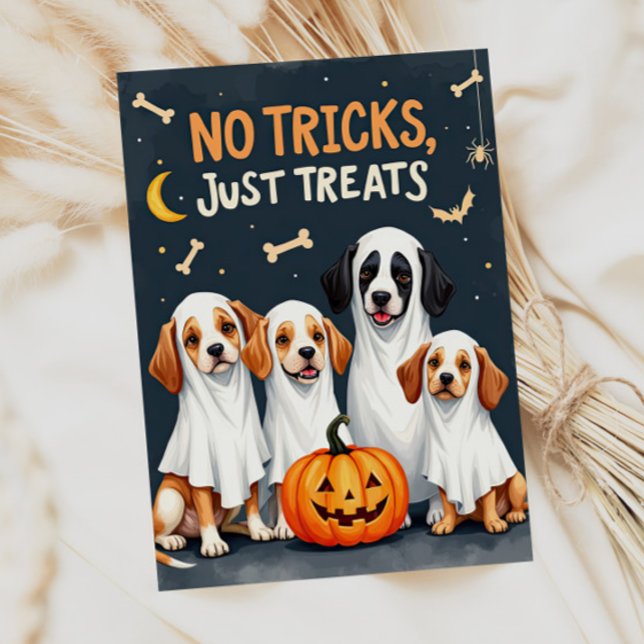 Carte drôle d'Halloween avec des chiens fantômes m (Créateur téléchargé)