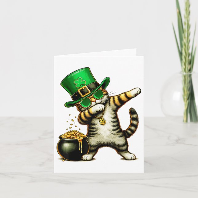 Carte Drôle Jour de la Saint Patrick Dabbing Chat St Pad (Devant)