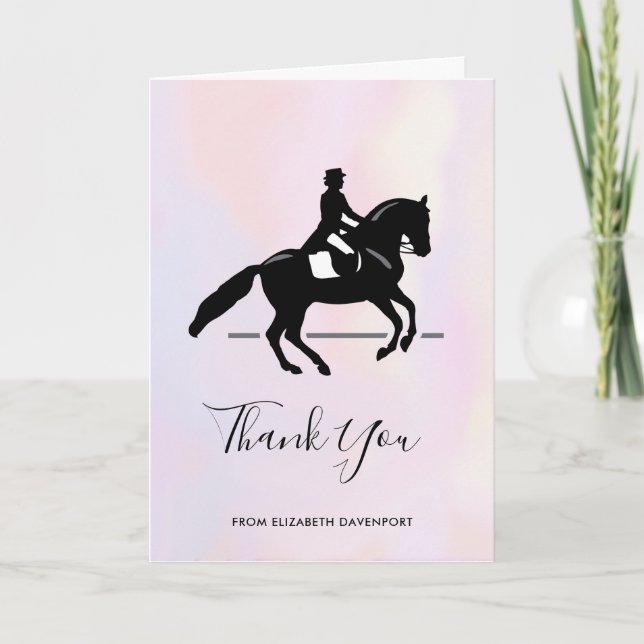 Carte Elégant cavalier de Dressage sur un Arrière - plan (Devant)