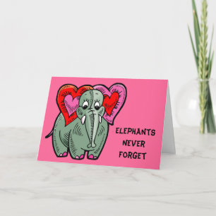 Carte Éléphant avec l'anniversaire de coeurs