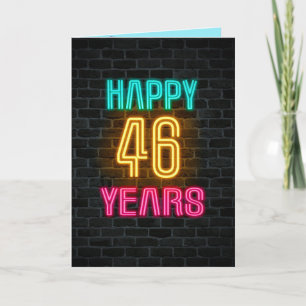 Carte Enseigne au néon sur brique pour 46e anniversaire