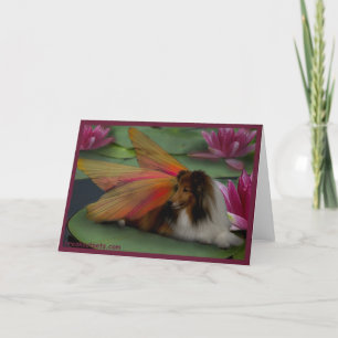 Carte Fée de Sheltie sur une protection de lis. psd de