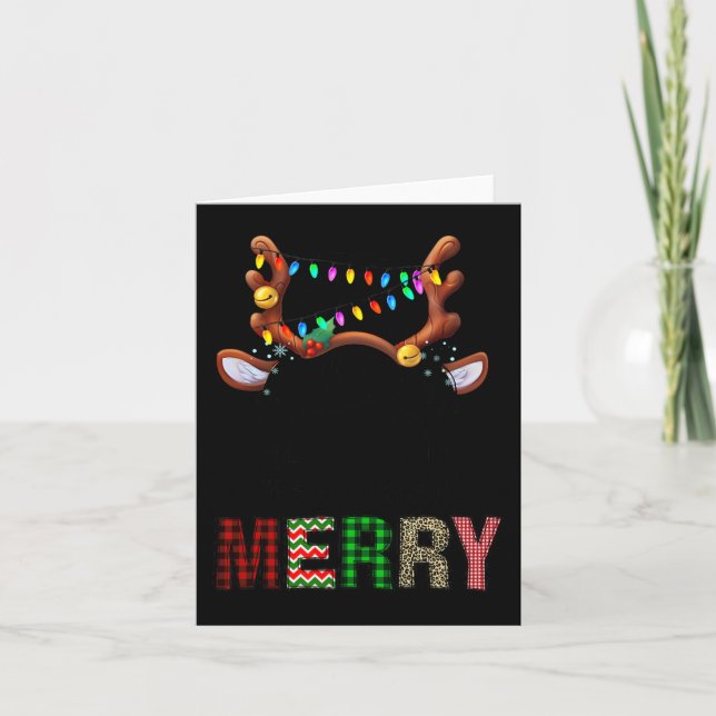 Carte Femme pyjama léopard joyeux chignon décoiffé Noël  (Devant)