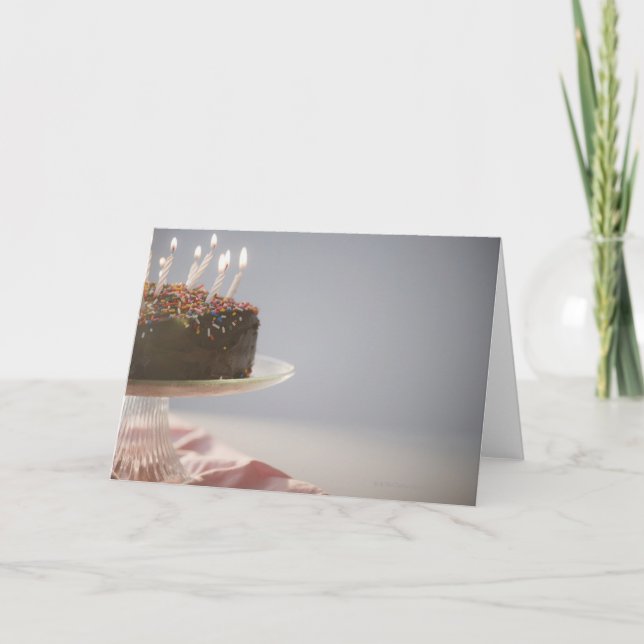 Carte Fermez-vous du gâteau d'anniversaire de chocolat (Devant)