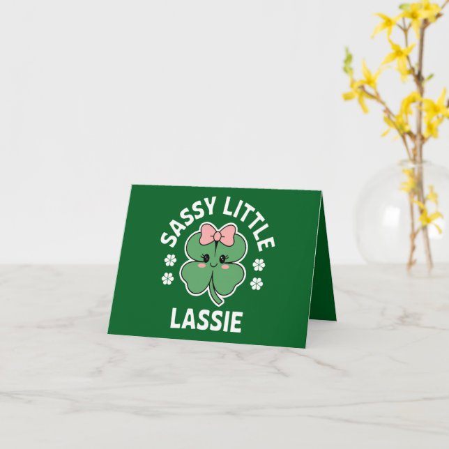 Carte Fête de la Saint-Patrick Petite Fille Sassy Enfant (Fleur jaune)