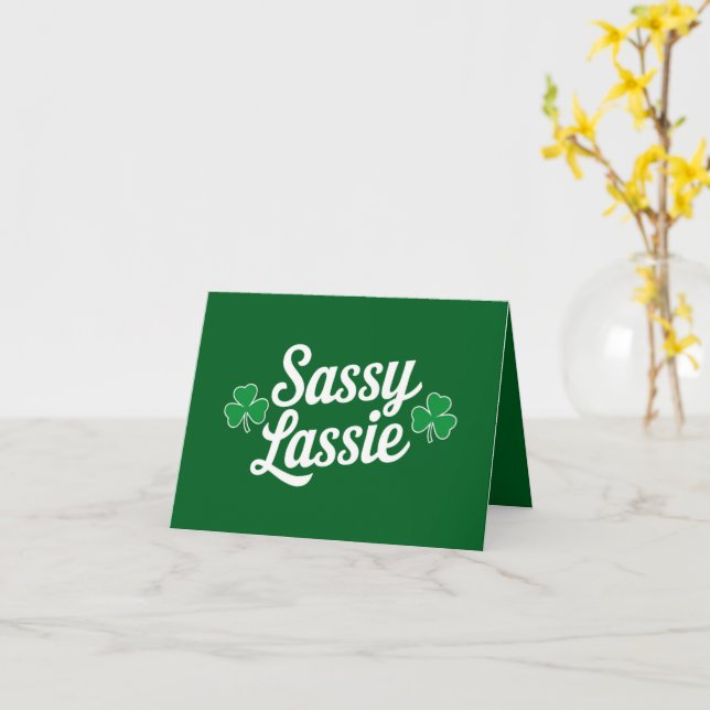 Carte Fête de la Saint-Patrick Sassy Lassie Drôle d'Irla (Fleur jaune)