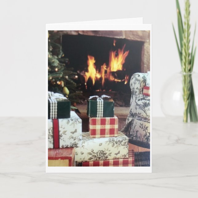 CARTE **FEU COSY** AVEC CADEAUX ENVELOPPÉS "JOYEUX NOËL" (Devant)
