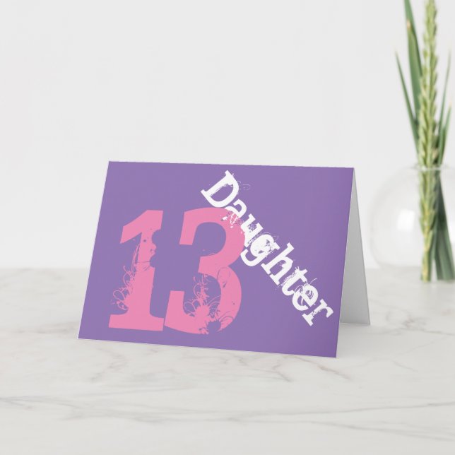 Carte Fille, 13ème anniversaire, blanc, rose sur violet. (Devant)