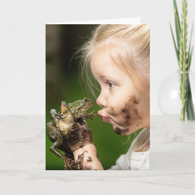 Carte Fille d'anniversaire embrasser une grenouille (Devant)