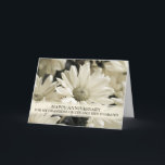 Carte Fleurs Petite-fille et son mari Anniversaire<br><div class="desc">Bonne carte d'anniversaire mariage pour la petite-fille et son mari avec de jolies fleurs vintages blanches,  et verset chaleureux.</div>