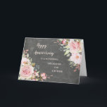 Carte Floral Grandson et son épouse Mariage Anniversaire<br><div class="desc">Joyeuse carte d'anniversaire mariage pour petit-fils et sa femme avec d'élégantes fleurs d'aquarelle rose vif et arrière - plan de tableau noir et verset sincère.</div>