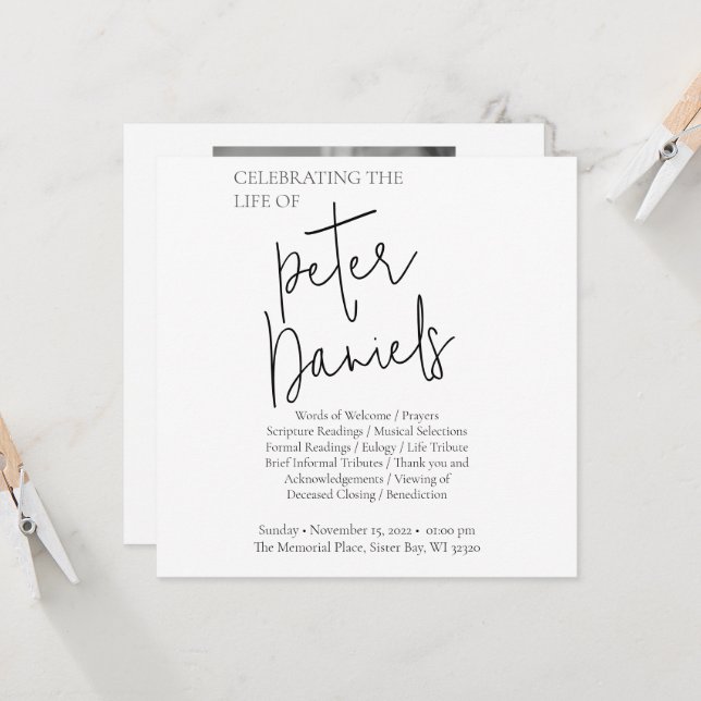 Carte funéraire photo moderne en noir et blanc (Devant/Arrière en situation)